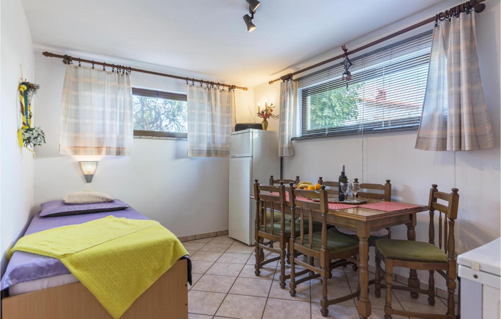 Gorgeous Apartment In Pula With Wifi Екстериор снимка