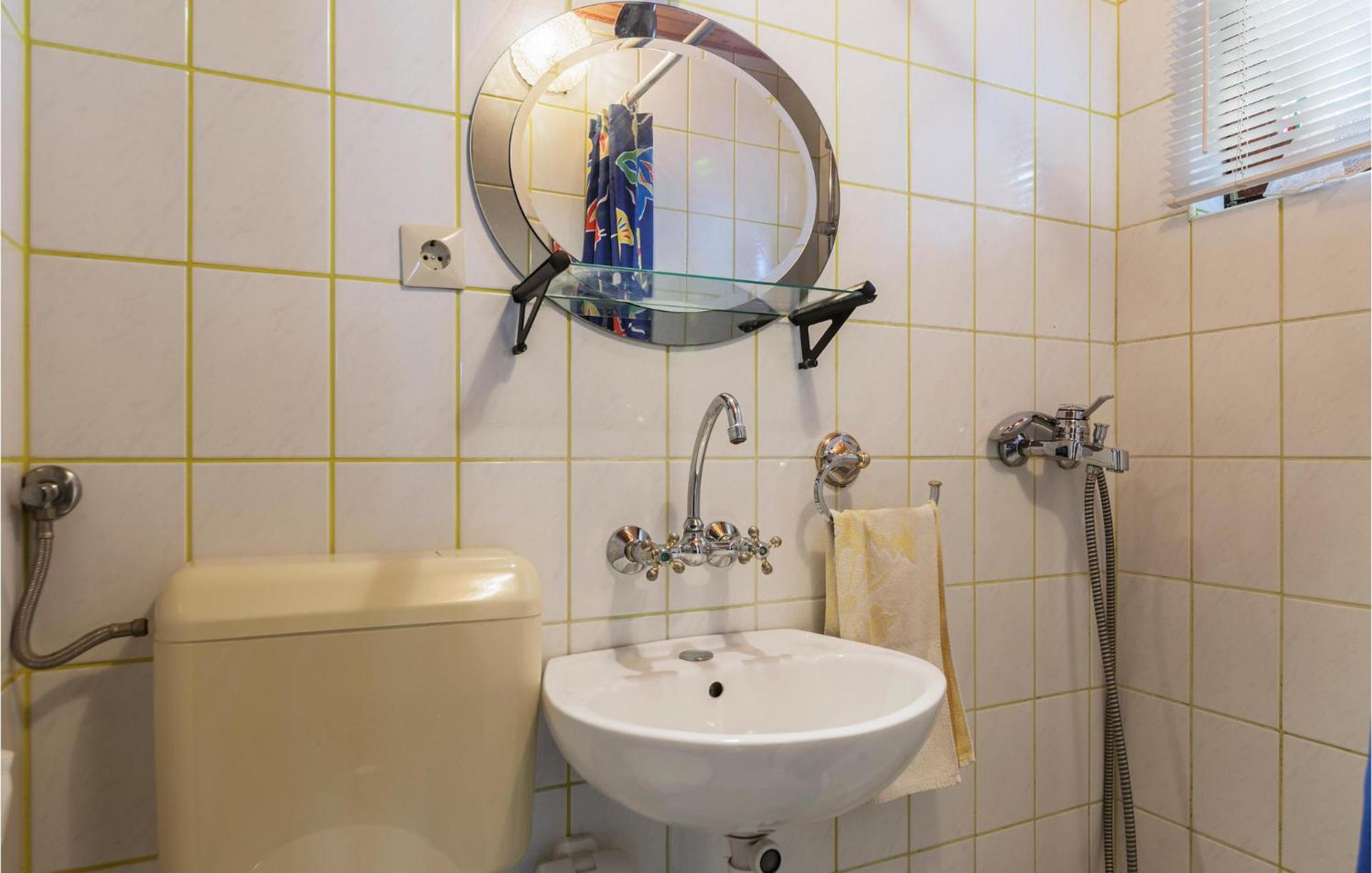 Gorgeous Apartment In Pula With Wifi Екстериор снимка